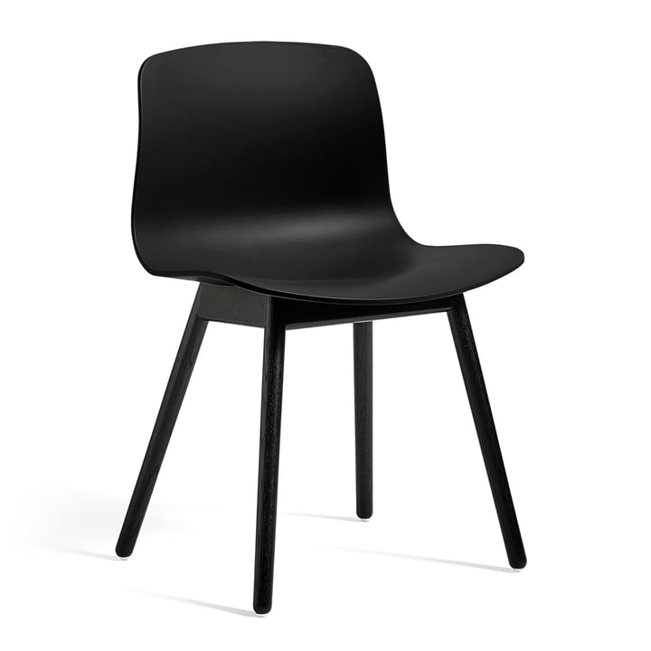 About A Chair AAC 12 van Hay in zwart gebeitst eiken / zwart