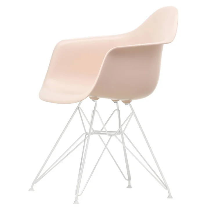 Eames Plastic Armchair DAR Vitra uit in wit / lichtroze (witte viltglijders)
