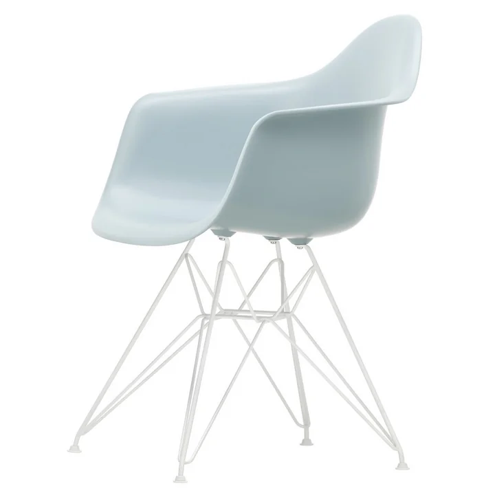 Eames Plastic Armchair DAR Vitra uit in wit / ijsgrijs (witte vilten glijders)