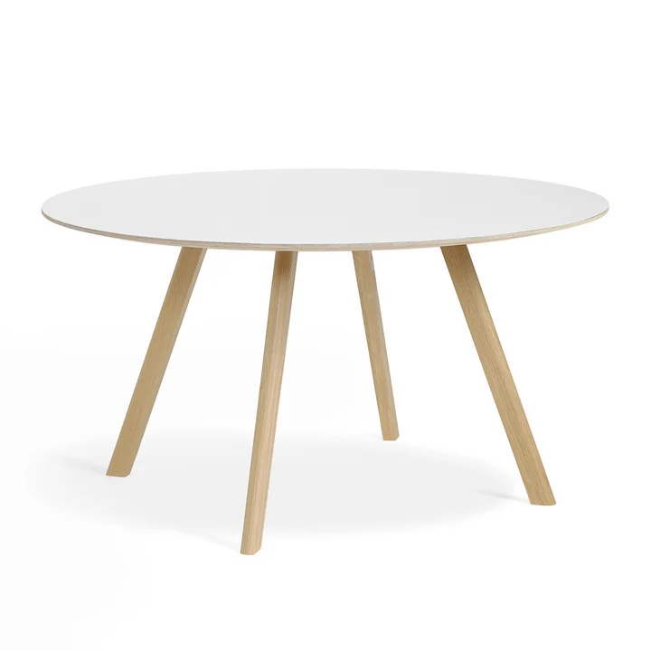 De Copenhague CPH25 tafel van HAY met 140 cm diameter in mat gelakt eiken / wit linoleum