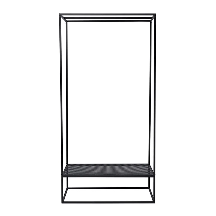 Grid kledingkast van Kristina Dam Studio in zwart