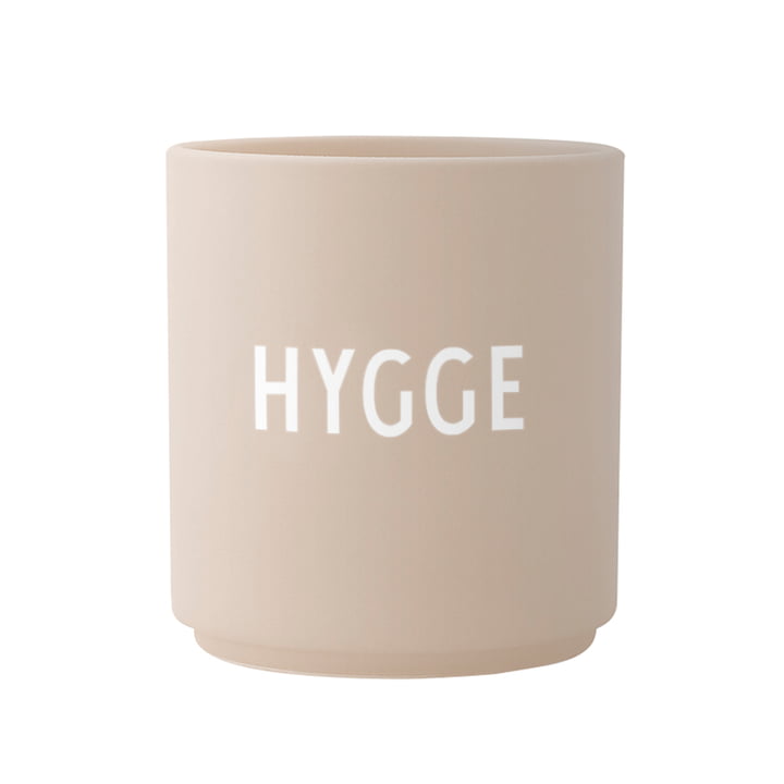 De AJ Favourite porseleinen mok, Hygge / beige by Design Letters