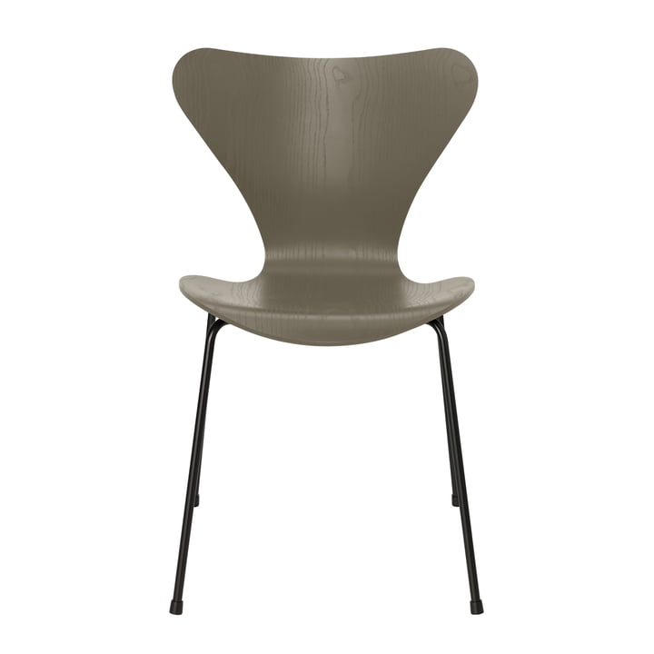 Serie 7 stoel van Fritz Hansen in olijfgroen gekleurd essen / zwart frame