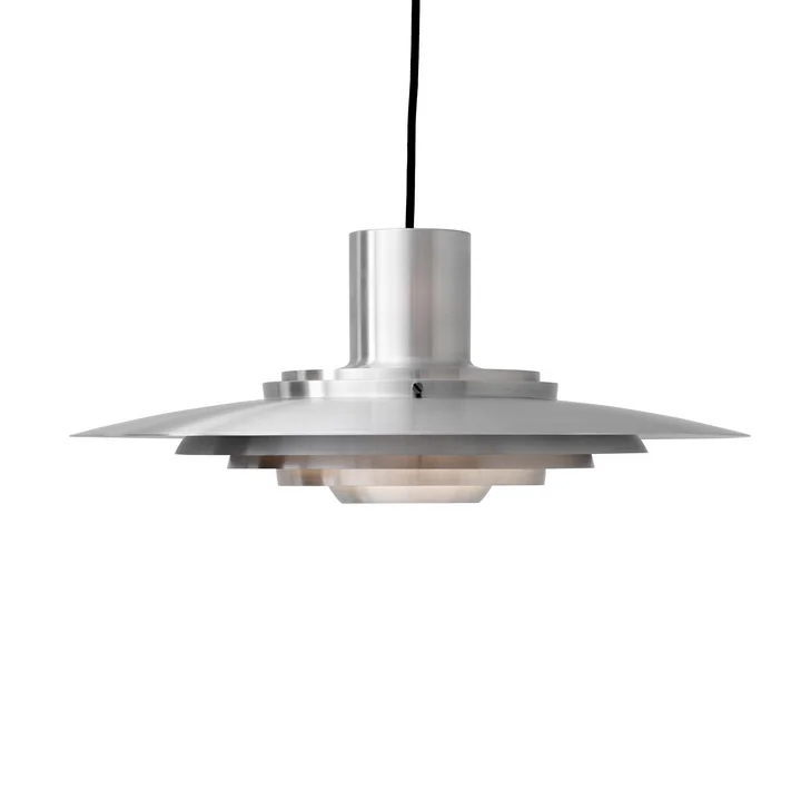 P376 Hanglamp, KF1 / aluminium van & tradition De armatuur is gemaakt van geborsteld aluminium en dus