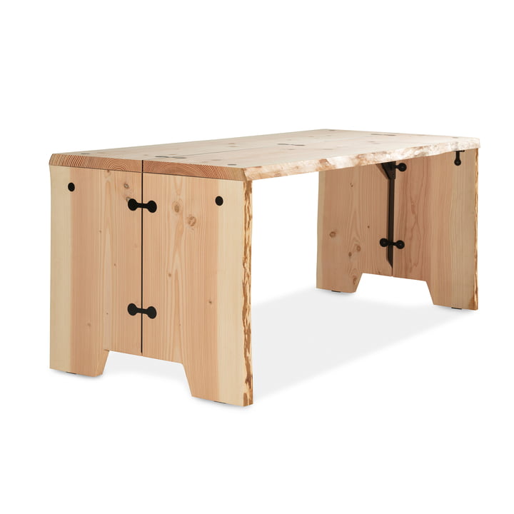 De Forestry eettafel van Weltevree met schors en natuurlijke vormen