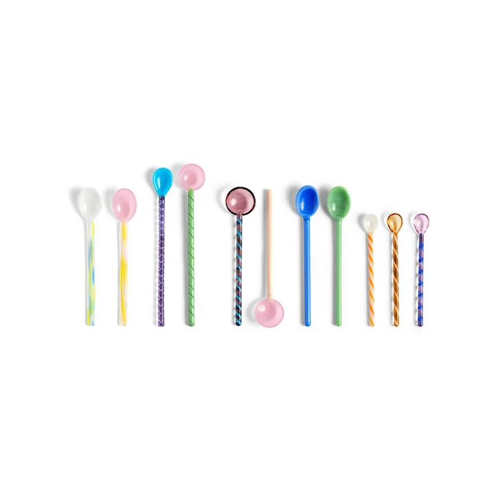 De prachtige glazen lepels van HAY in een set