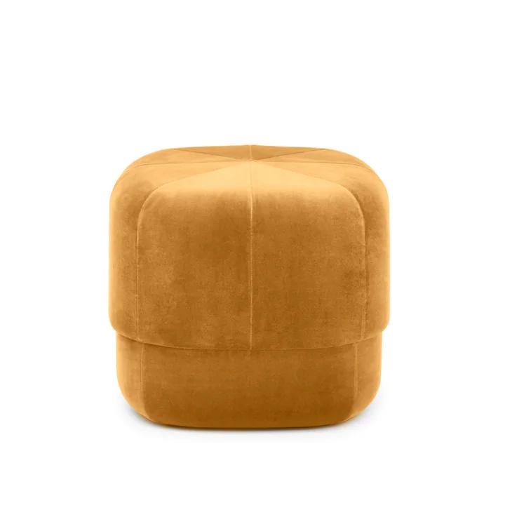 De Circus Pouf klein van Normann Copenhagen , geel velours