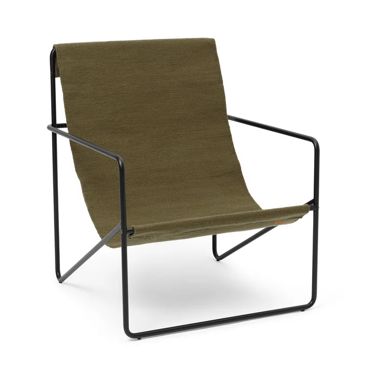 De Desert Lounge Chair van Ferm Living in zwart/olijf