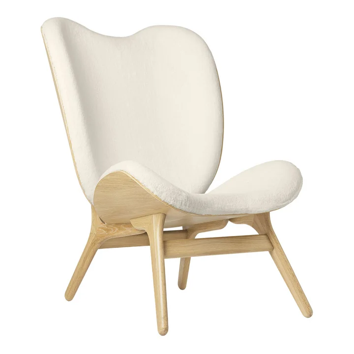 De A Conversation Piece Tall fauteuil van Umage , eiken / teddy wit