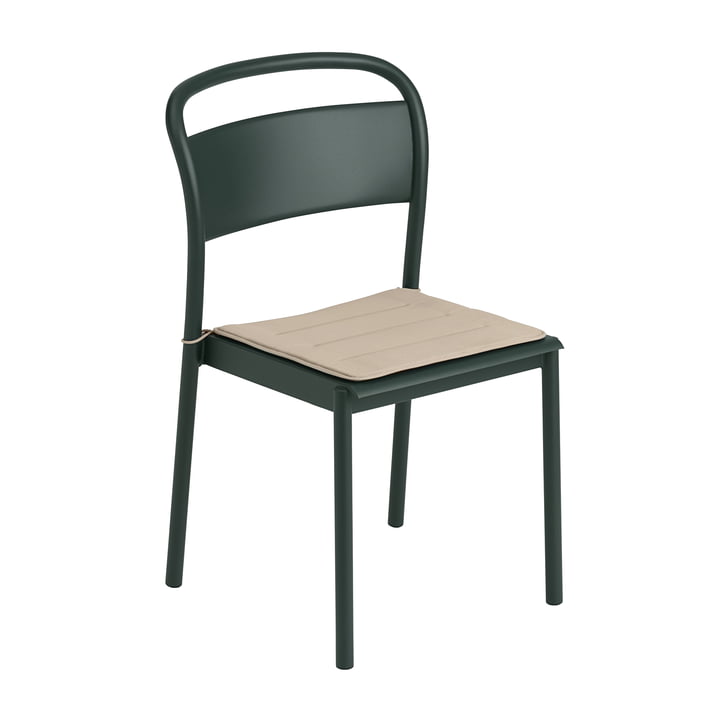 De Linear Steel Side Chair met zitkussen van Muuto