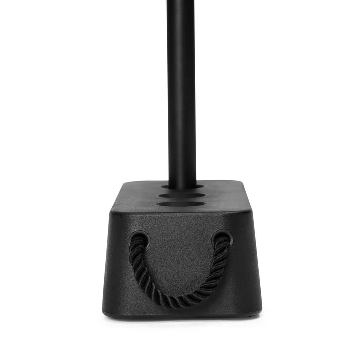 Touwen aan de voet van de Brick bijzettafel van Fatboy