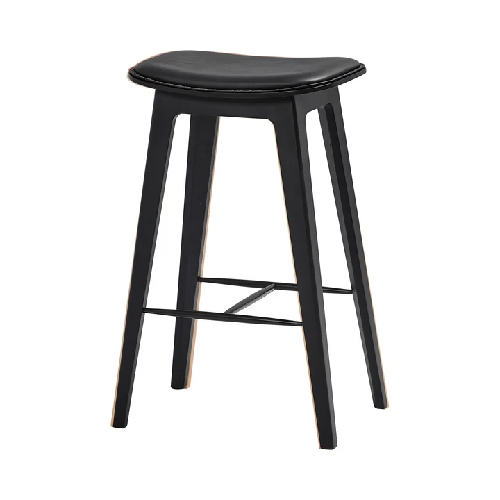 De Nordic barkruk H 73 cm van SACK it, beuk zwart / leder ultra zwart