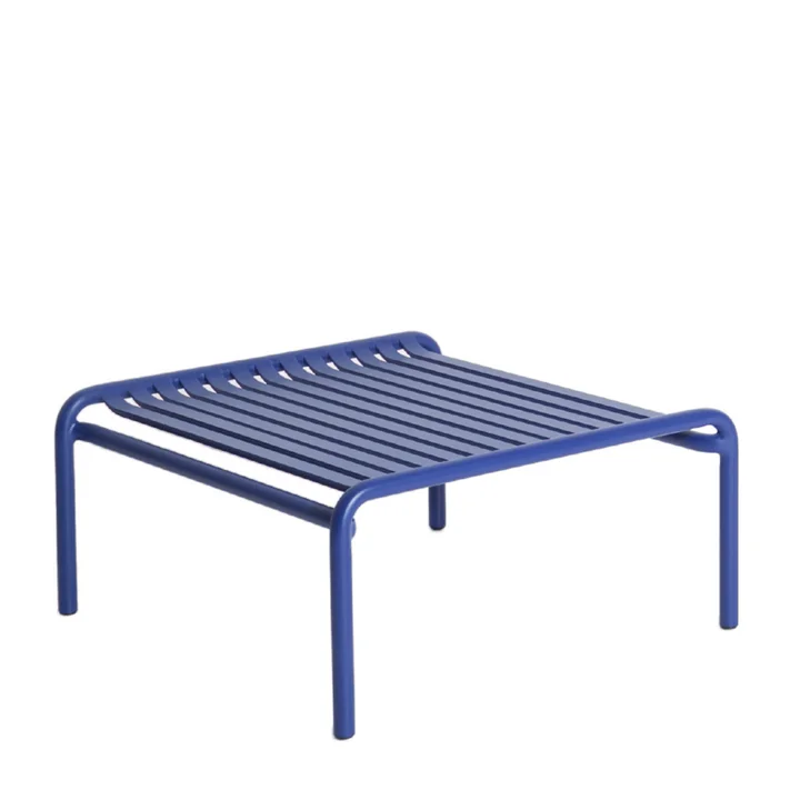 De Week-End salontafel Outdoor van Petite Friture , blauw