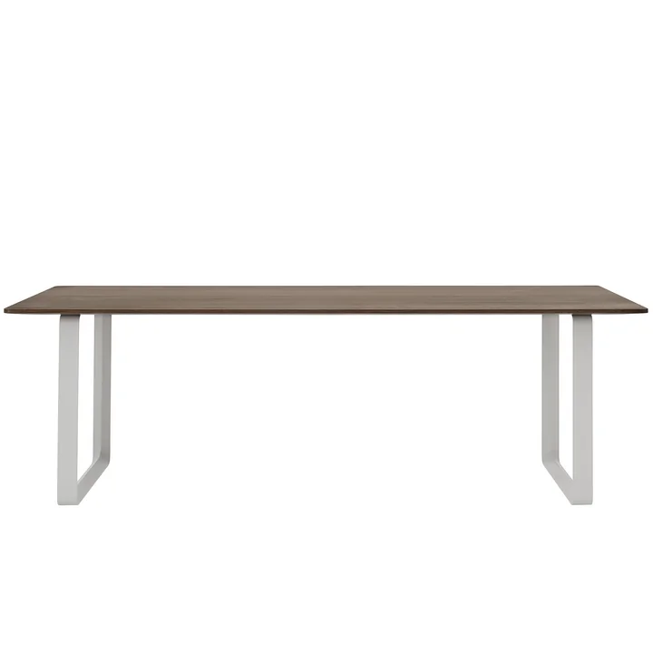 70/70 Eettafel, 225 x 90 cm, gerookt eiken / grijs van Muuto
