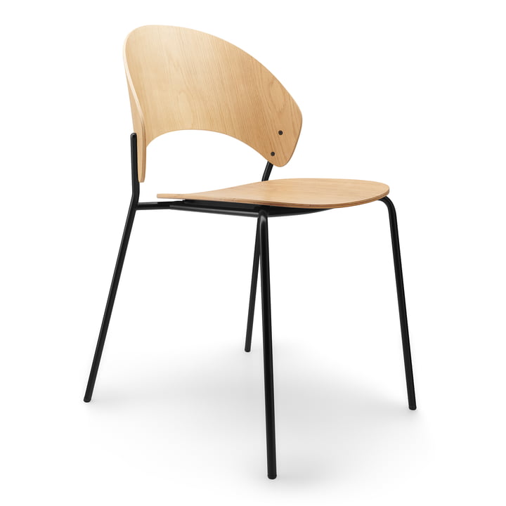 De stoel Dosina van Eva Solo is functioneel, comfortabel en esthetisch aantrekkelijk.