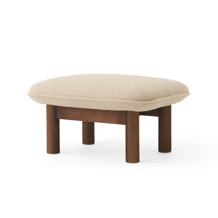 Brasilia Ottoman, eiken gebeitst / bouclé beige by Audo