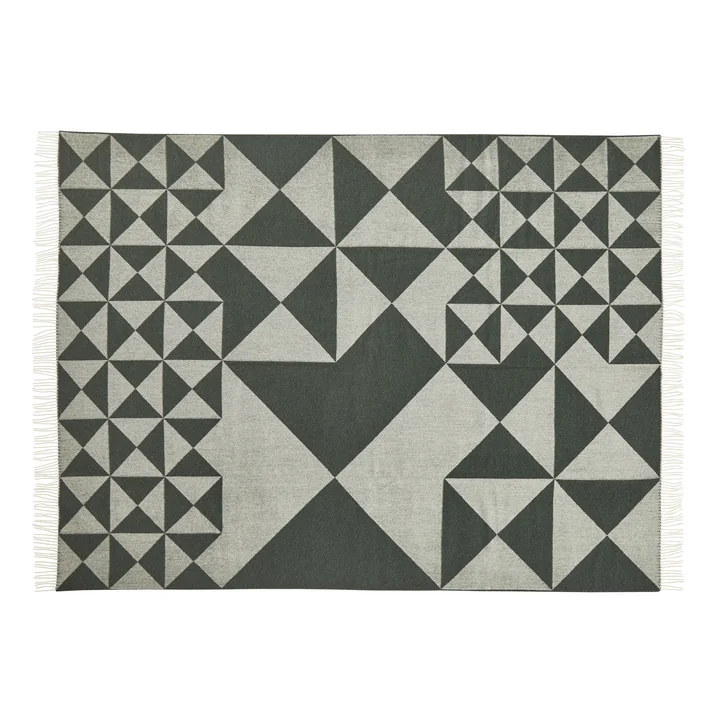 Mirror Throw van Verpan in donkergroen