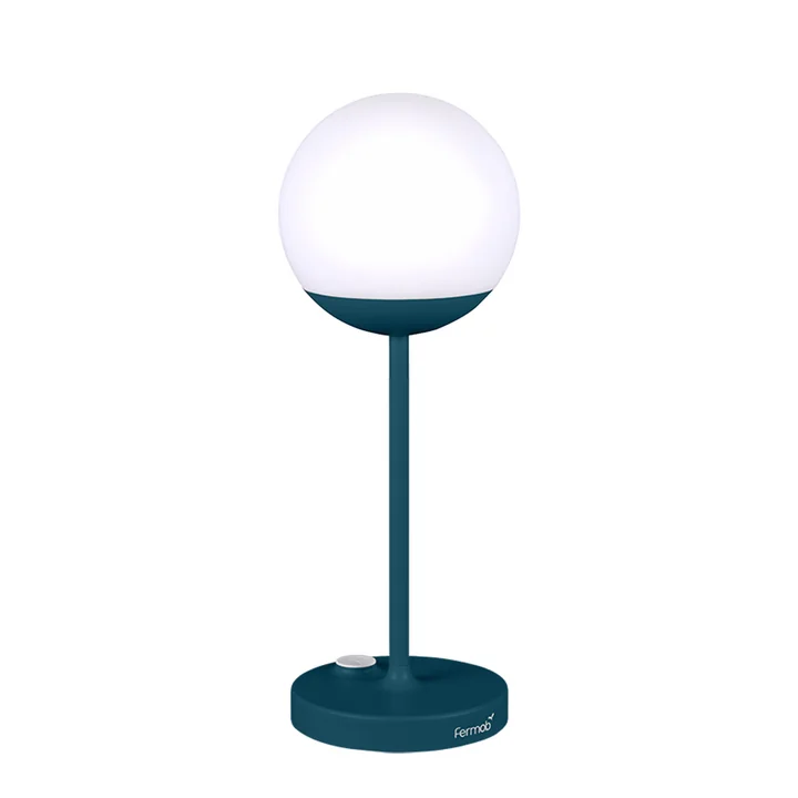 De Mooon! oplaadbare LED lamp van Fermob , H 41 cm, acapulco blauw