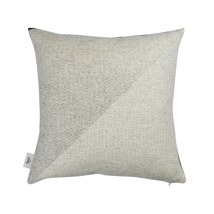 Portør Kussen 50 x 50 cm van Røros Tweed in naturel