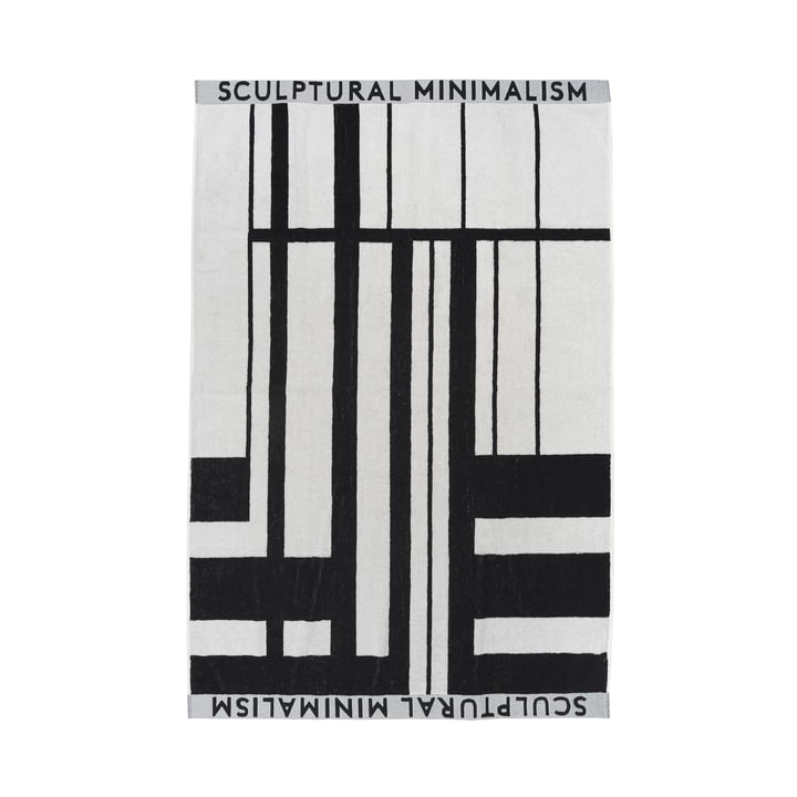 Minimal Handdoek, 100 x 150 cm in zwart / gebroken wit van Kristina Dam Studio
