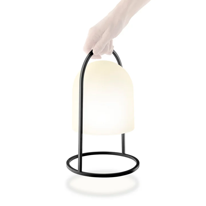 Lantern Solarlamp van Eva Solo in de kleuren zwart / wit
