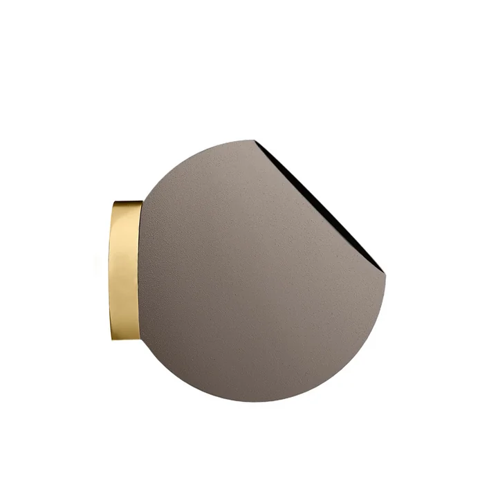 Globe Muurbloempot van AYTM in de kleur taupe