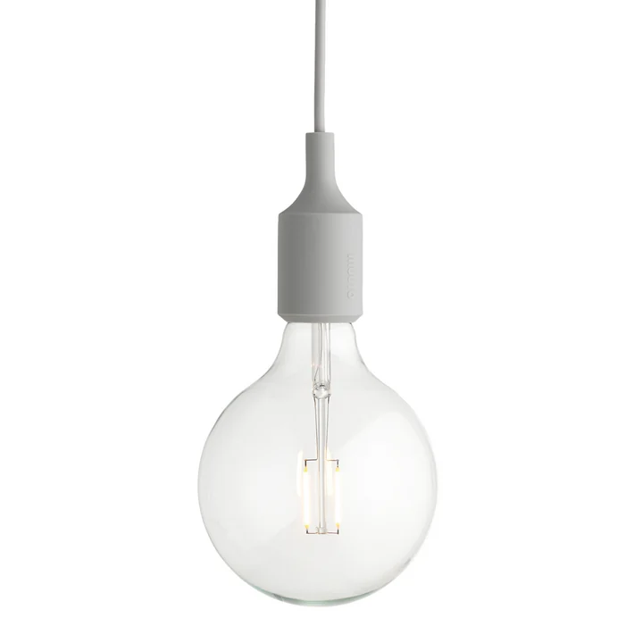Socket E27 LED hanglamp van Muuto in lichtgrijs
