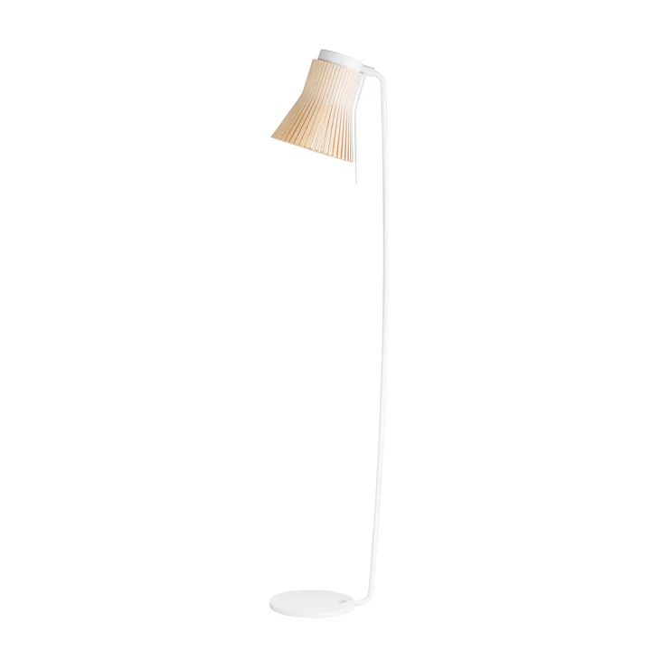 Petite 4610 Staande lamp van Secto in berkenhout