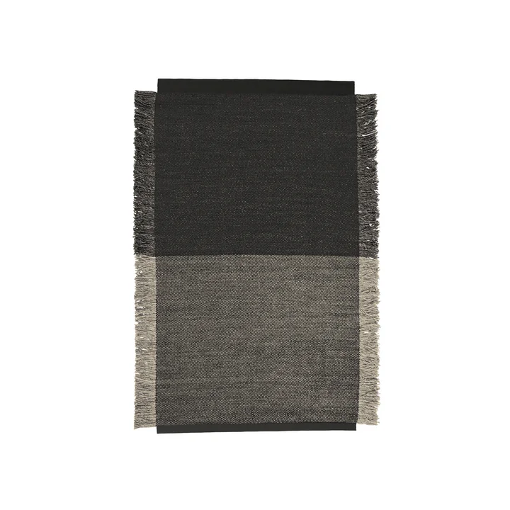 Fringe Tapijt van Kvadrat in kleur grijs