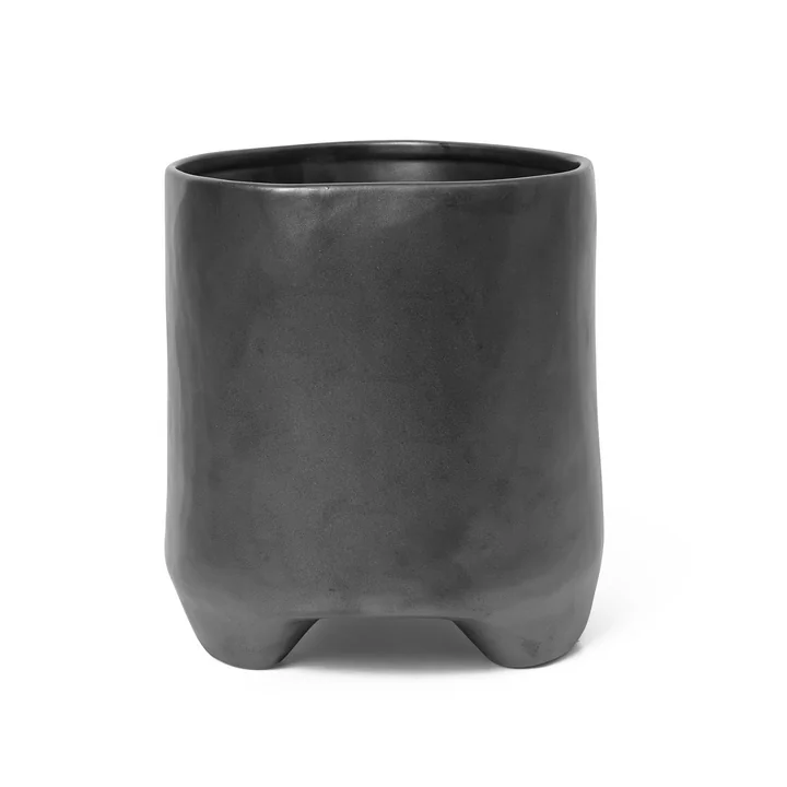 Esca Bloempot van Ferm Living in de kleur zwart