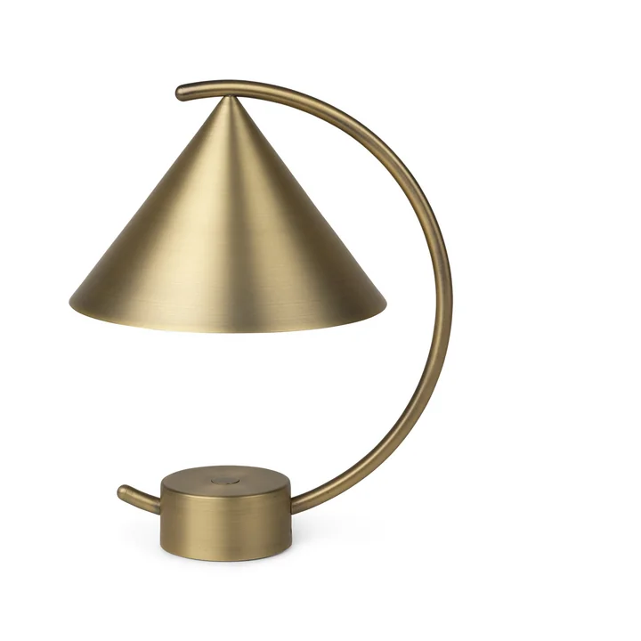 De Meridian tafellamp van Ferm Living in messing