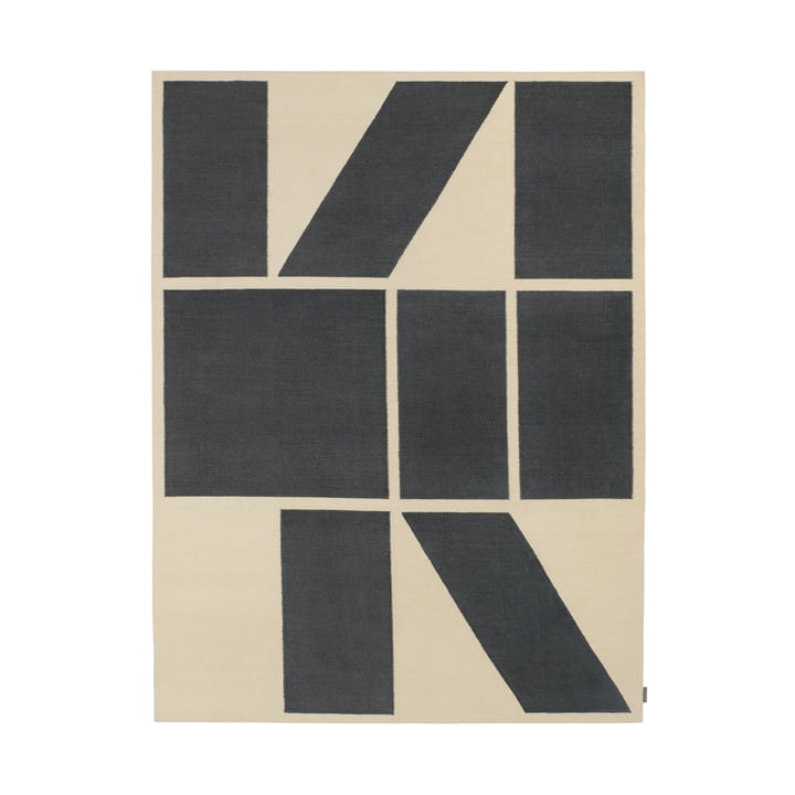 Kelim Untitled_AB11 Tapijt, 180 x 240 cm, zwart / beige (0033 Slate) van Kvadrat