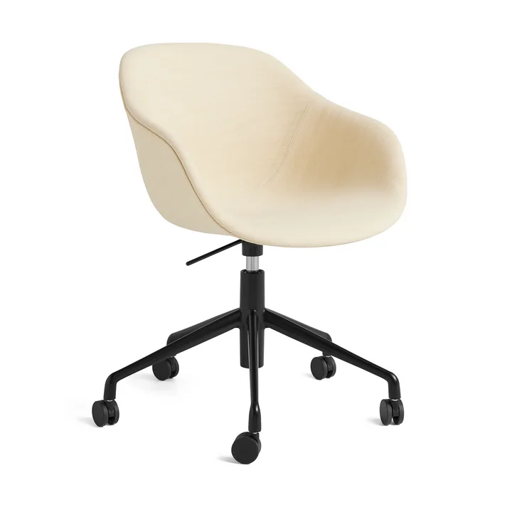 About A Chair AAC 253, aluminium zwart gepoedercoat / Raas 412 van HAY