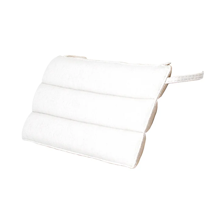 AH601 Rugkussen, stof Agora Life Oat 1760, beige van Carl Hansen