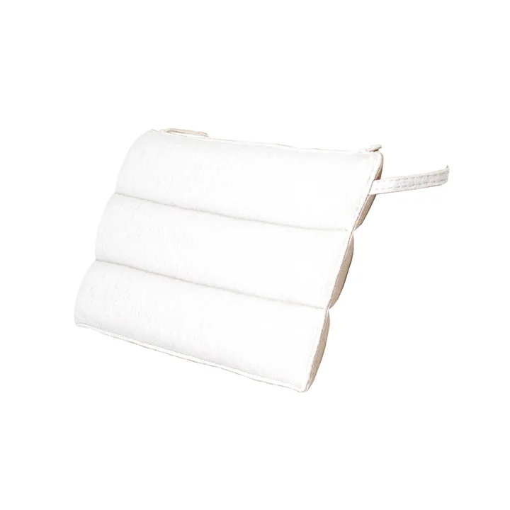 AH501 Rugkussen, stof Agora Life Oat 1760, beige van Carl Hansen