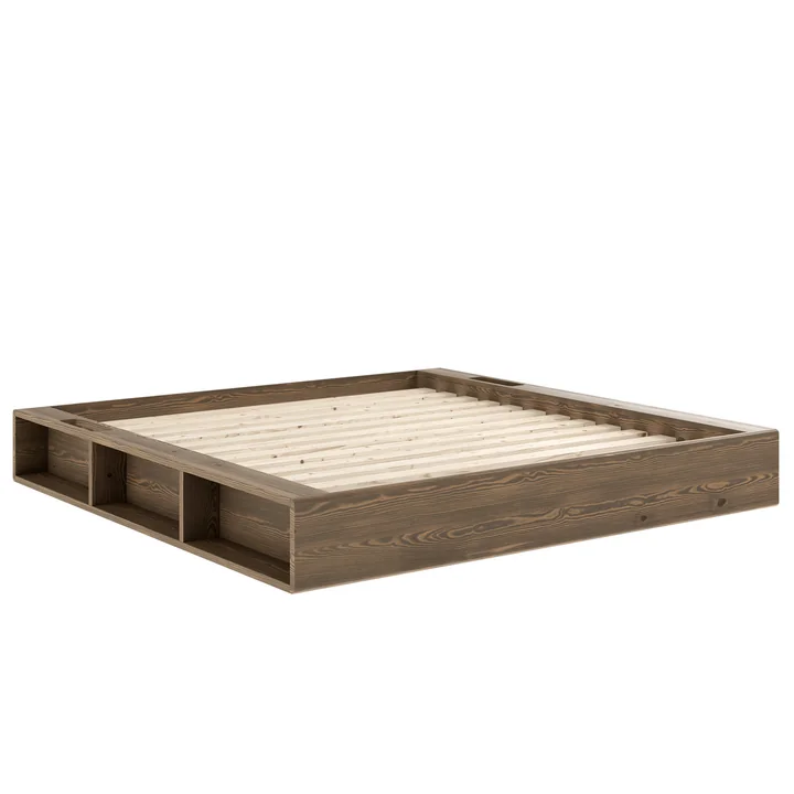 Karup Design - Ziggy ledikant met lattenbodem en opbergruimte, 180 x 200 cm, grenen johannesbroodbruin gelakt