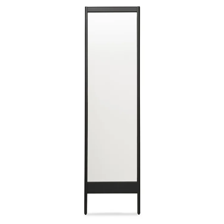 A Line Spiegel van Form & Refine in de uitvoering eiken zwart gebeitst