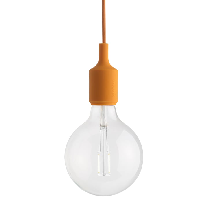 Socket E27 LED hanglamp van Muuto in de kleur licht oranje