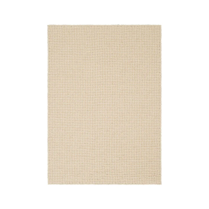 Levi vilten bolletjesdeken van myfelt in de kleur beige