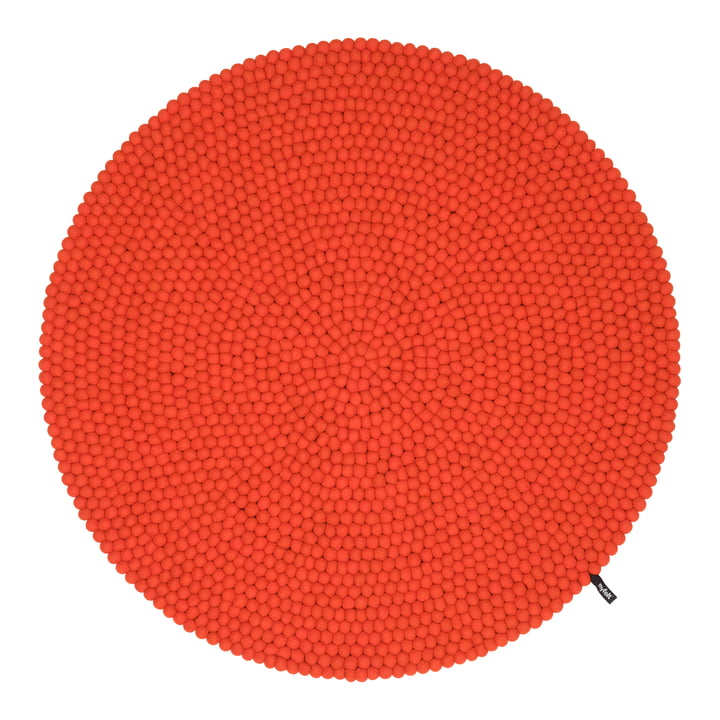 Mats Vilten boldeken van myfelt in de kleur rood