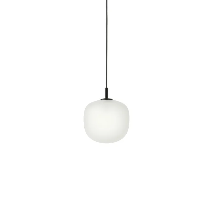 Muuto Rime - Hanglamp Ø 18 cm, opaal / zwart
