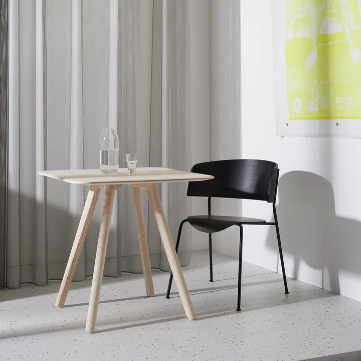 OUT Objecten van onze dagen - Wagner fauteuil