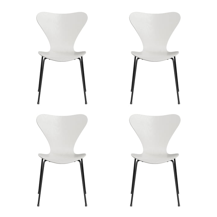 Fritz Hansen - Serie 7 stoel, monochroom essen wit / zwart frame (set van 4)