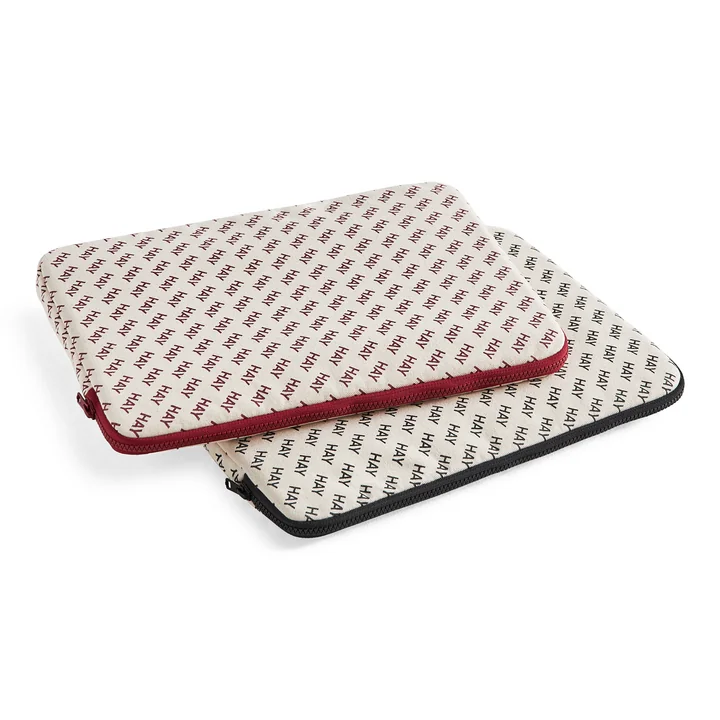 HAY Logo laptophoes van HAY in de kleur bordeaux en zwart