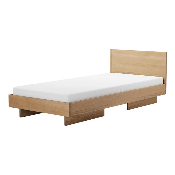 OUT Objekte unserer Tage - Zians Bed XSmall met hoofdbord 90 x 200 cm, gewaxt eiken