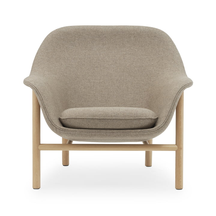 Drape Lounge Chair, laag, eiken, Main Line Flax 23 van Normann Copenhagen