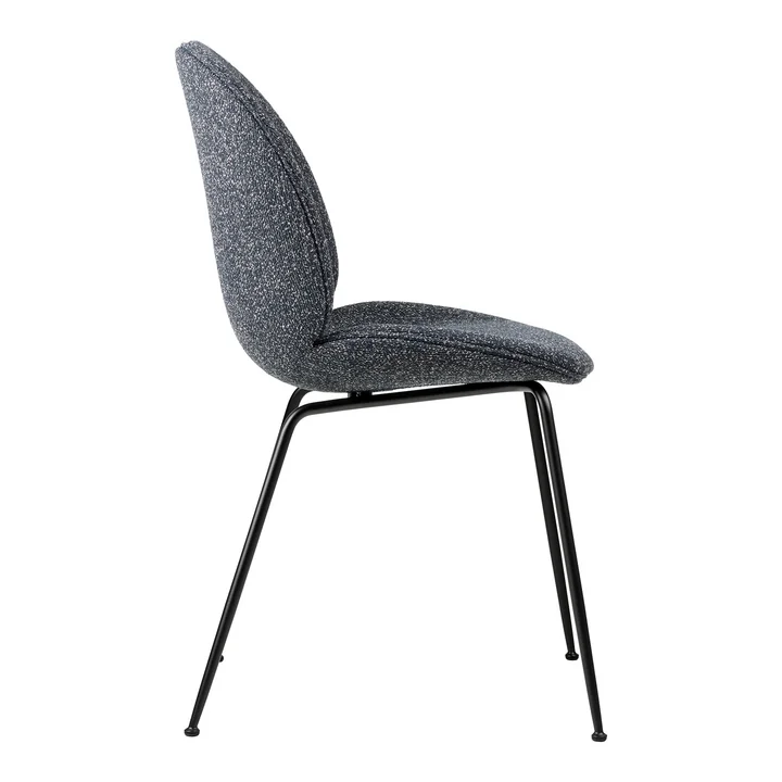 Gubi - Beetle Dining Chair Volledig gestoffeerd (Conic Base), Zwart / Rond Bouclé (023)