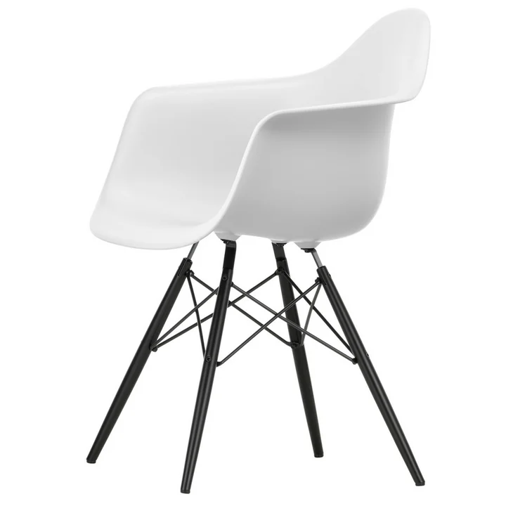 Eames Plastic Fauteuil van Vitra