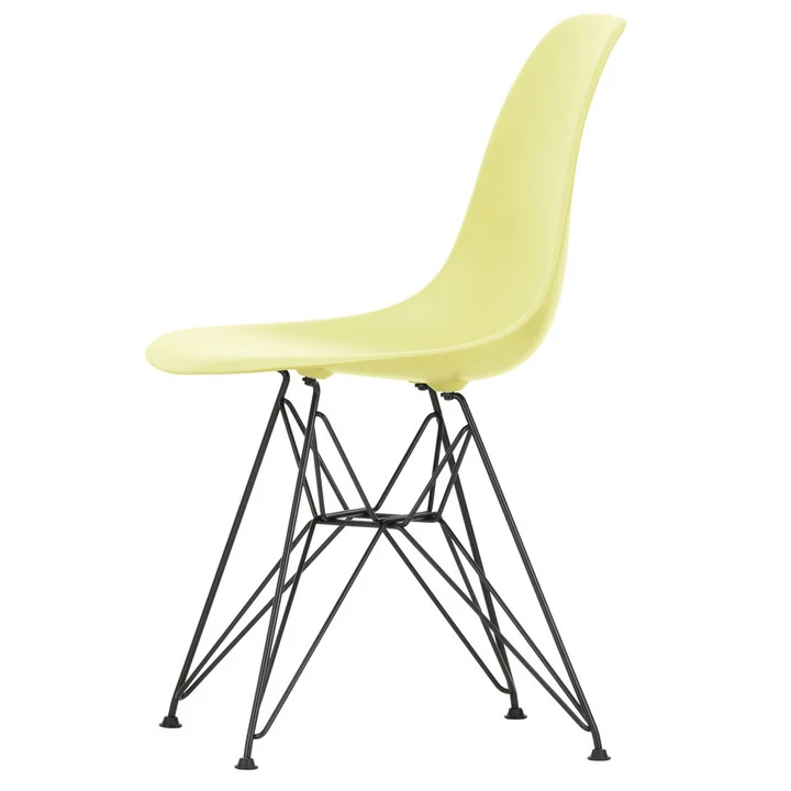 Eames Plastic Bijzetstoel van Vitra