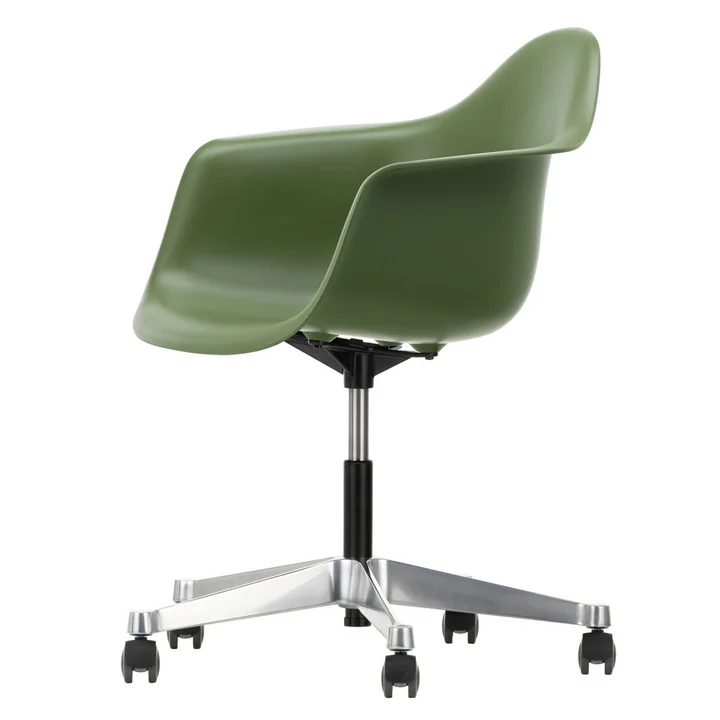 Eames Plastic Fauteuil van Vitra